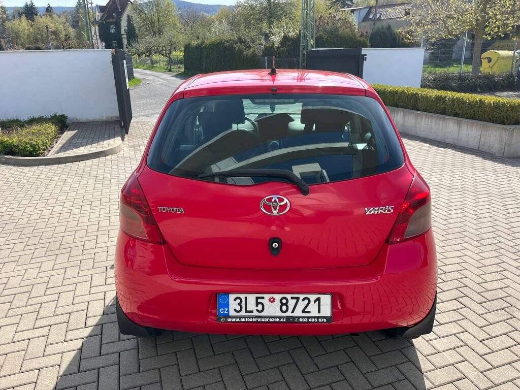 Toyota Yaris Hatchback 1,3 l 64 kw