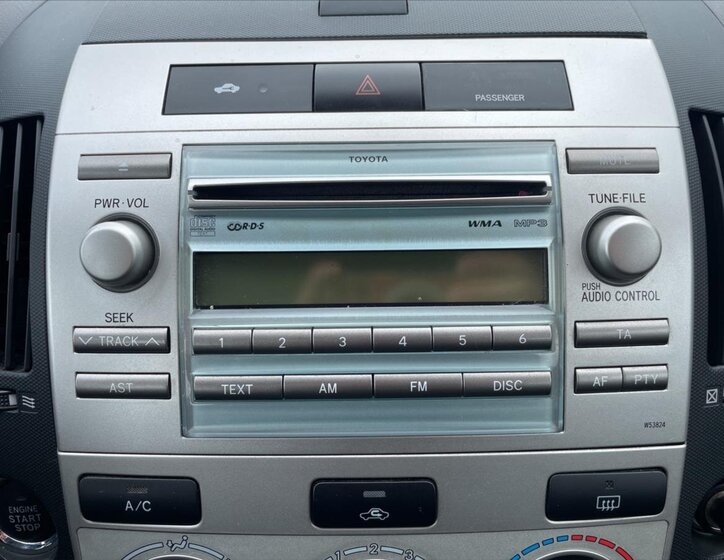 Toyota Corolla Verso 13