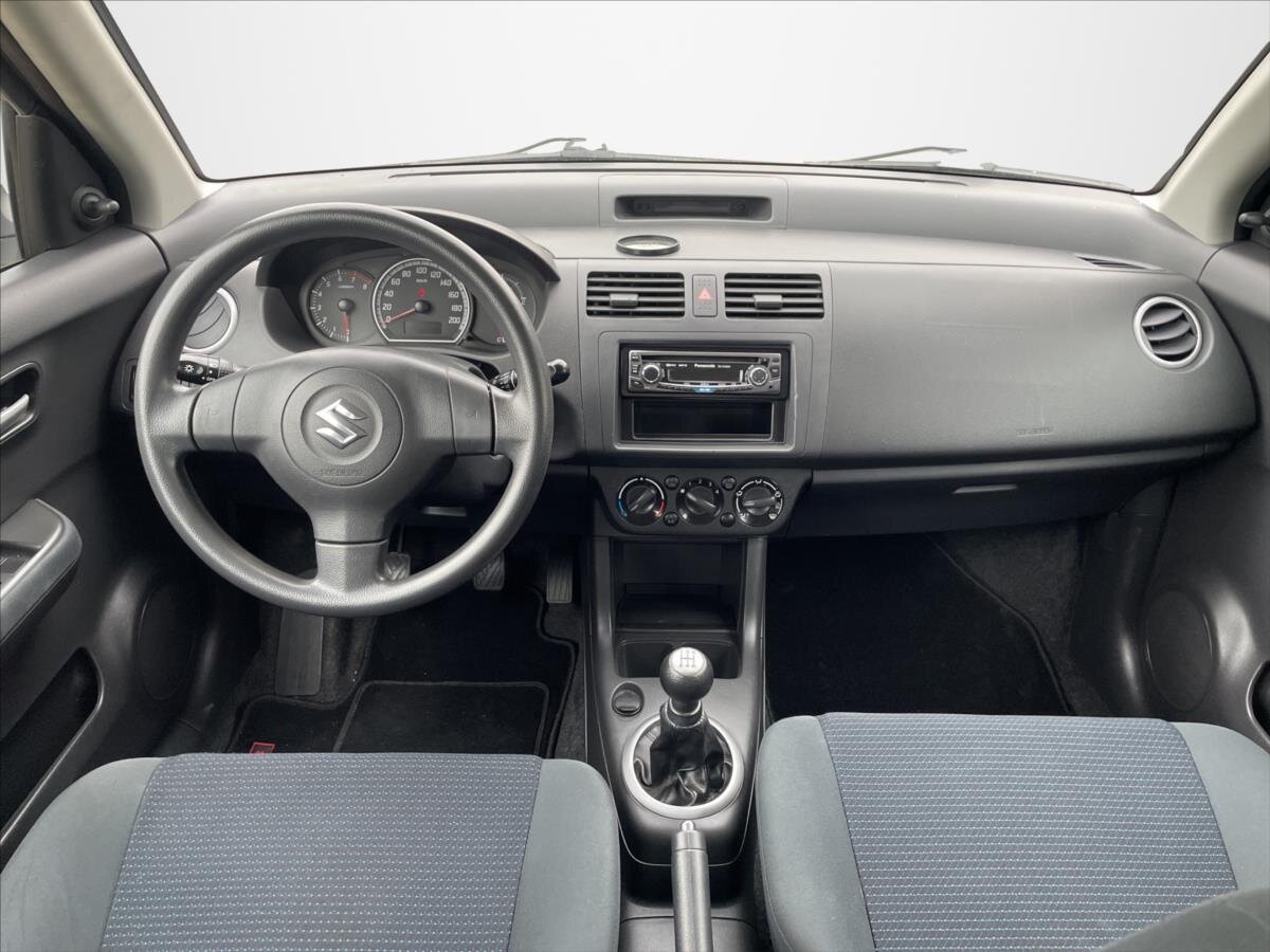 Suzuki Swift Hatchback 1,3 l 67 kw