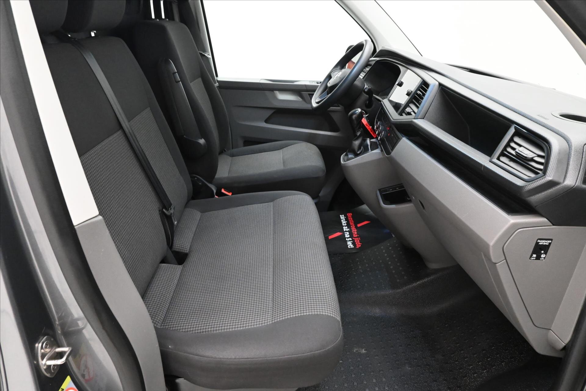 Volkswagen Transporter Skříň 2,0 l 110 kw