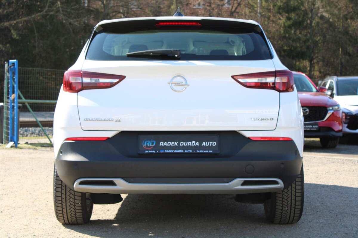 Opel Grandland X SUV / Terénní 1,5 l 96 kw