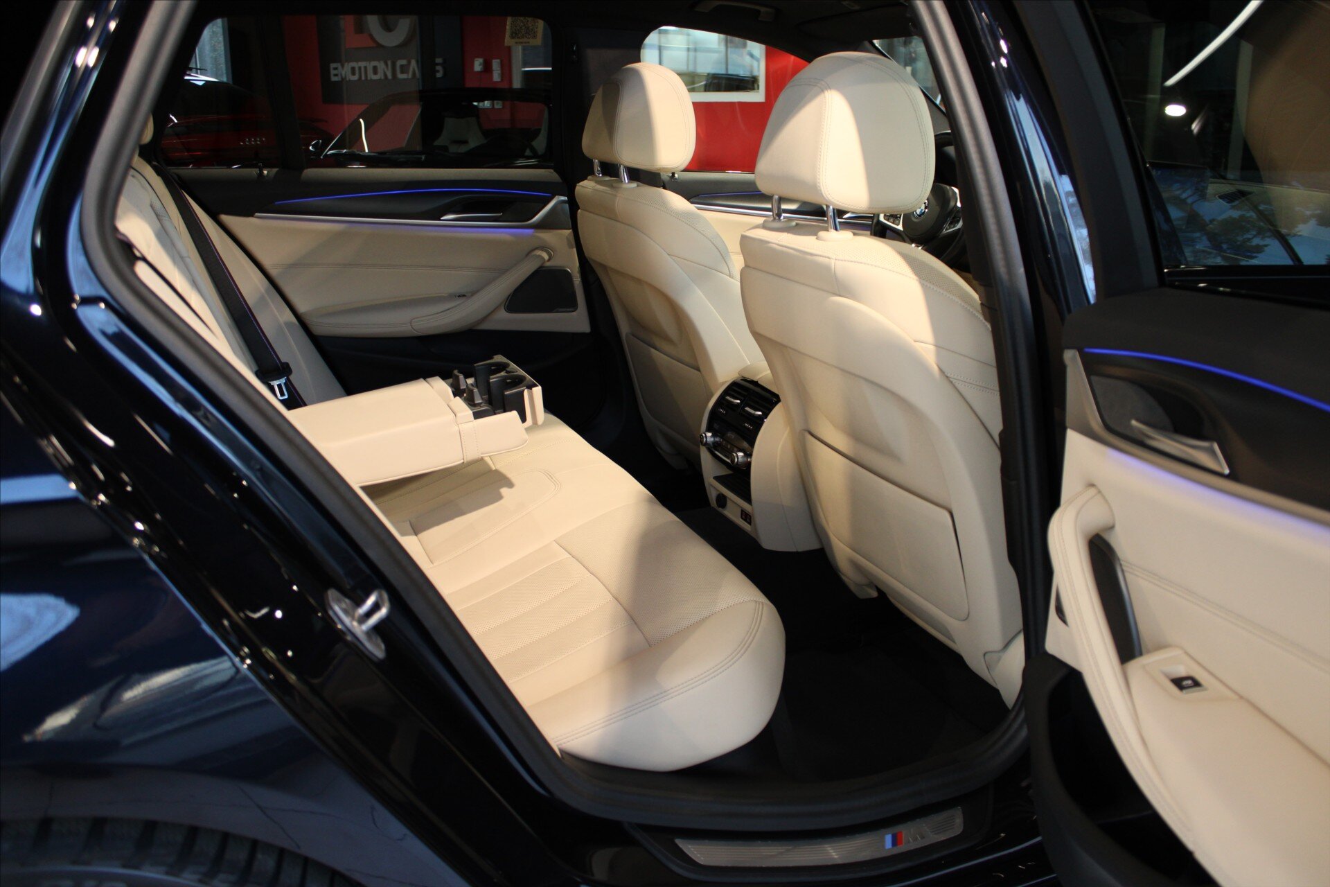 BMW Řada 5 Kombi 3,0 l 210 kw