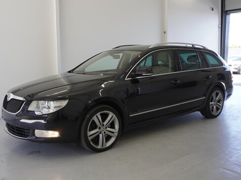 Škoda Superb Kombi 3,6 l 191 kw