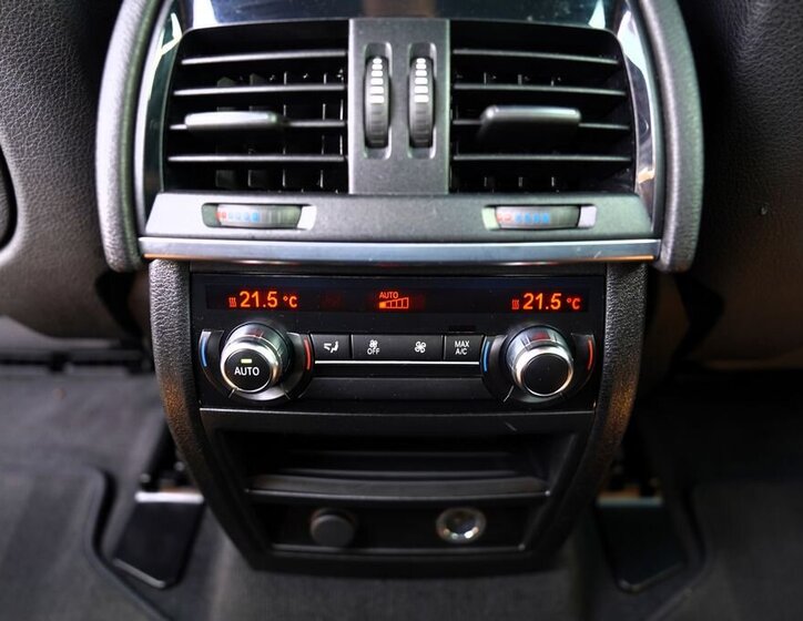 BMW X6 SUV / Terénní 3,0 l 280 kw