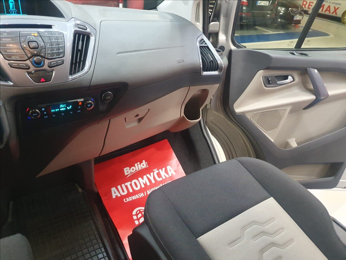Ford Tourneo Custom Kombi 2,2 l 92 kw