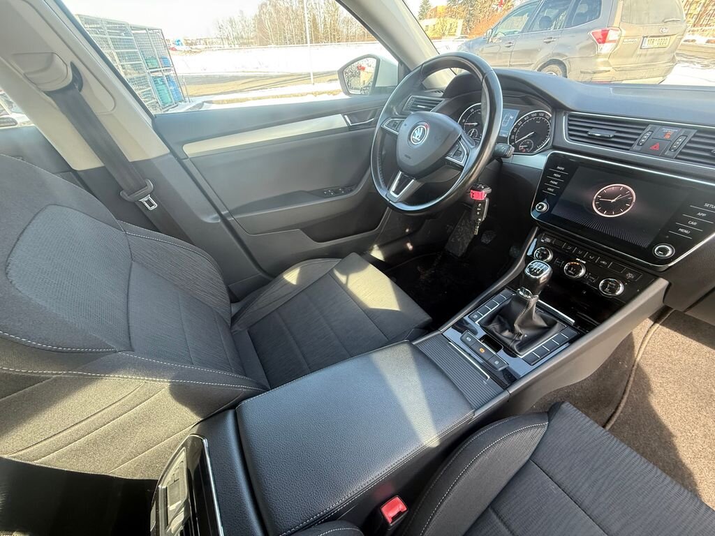 Škoda Superb Liftback 2,0 l 110 kw