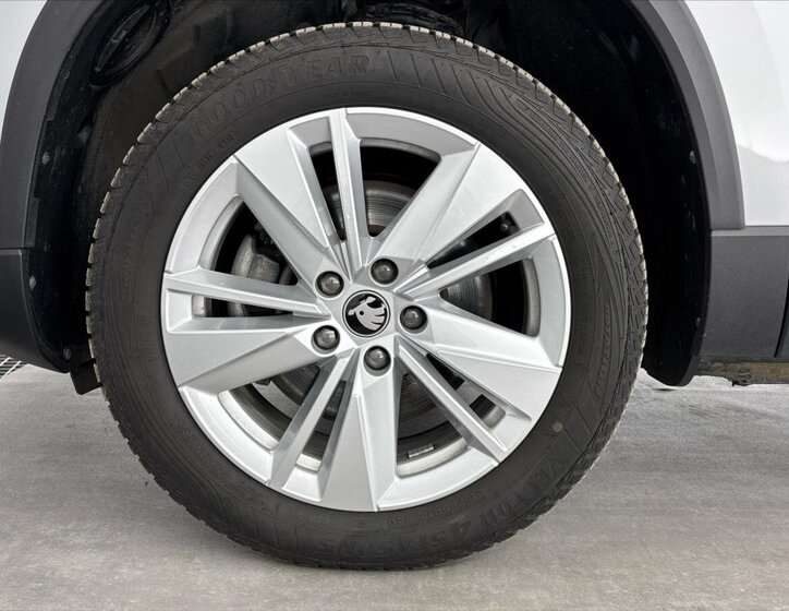 Škoda Karoq SUV / Terénní 1,5 l 110 kw