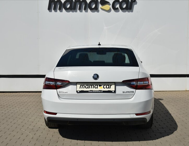 Škoda Superb Liftback 2,0 l 110 kw