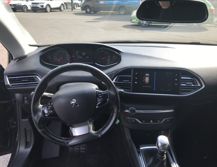 Peugeot 308 Kombi 1,5 l 75 kw