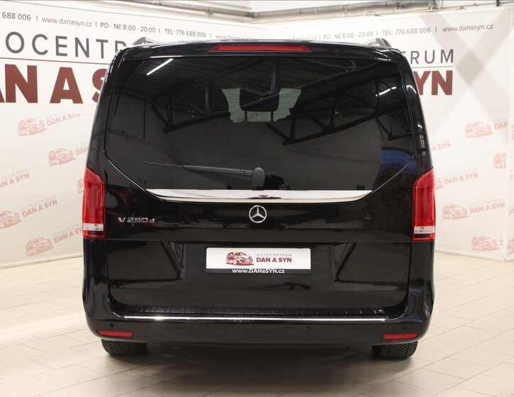 Mercedes-Benz Třídy V Kombi 2,1 l 140 kw