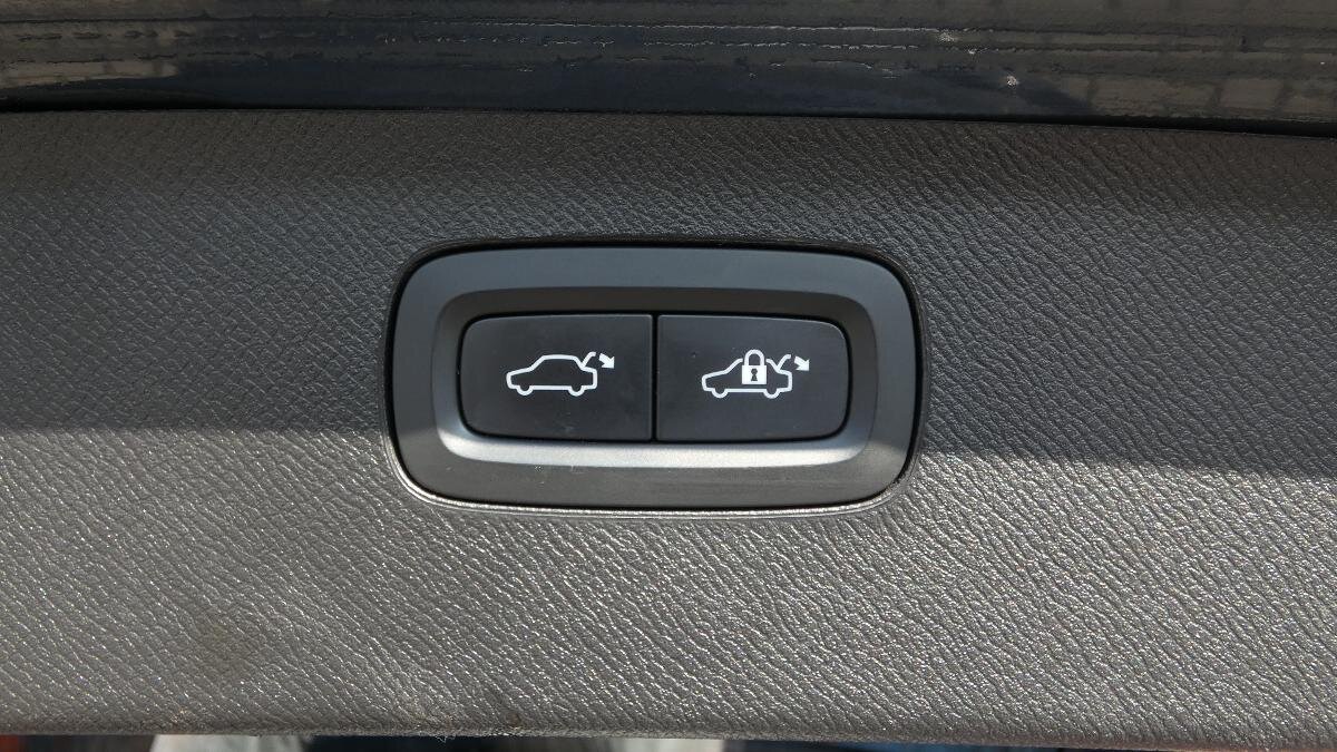 Volvo XC90 SUV / Terénní 2,0 l 173 kw