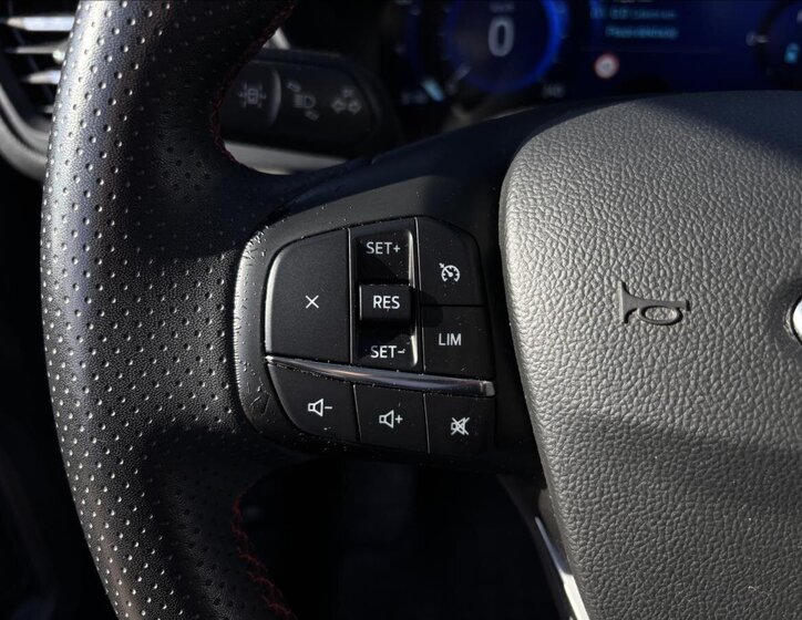 Ford Kuga SUV 2,5 l 140 kw