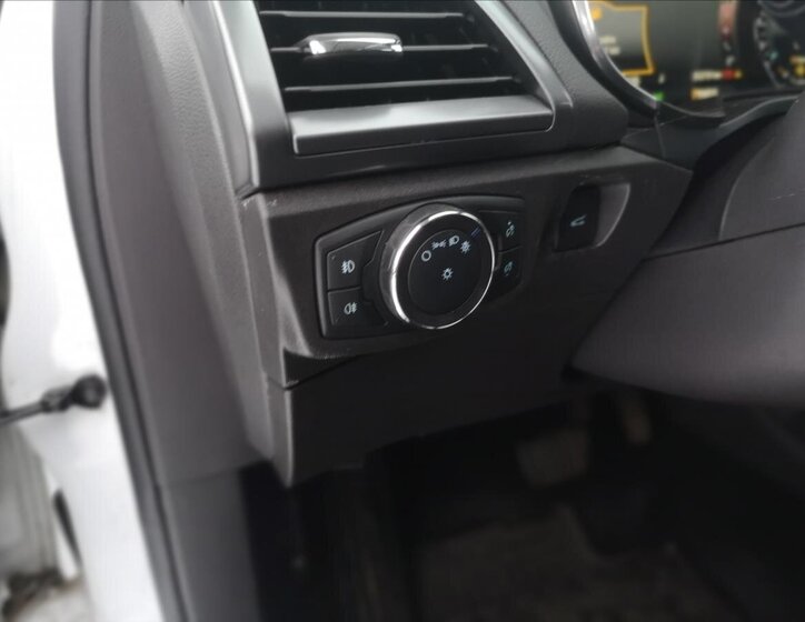 Ford Mondeo Kombi 2,0 l 132 kw