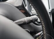 Peugeot 2008 SUV 1,2 l 81 kw