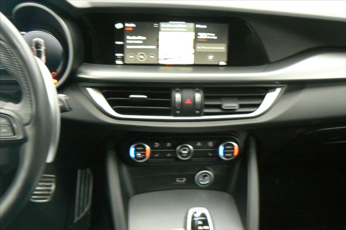 Alfa Romeo Stelvio SUV 2,1 l 154 kw