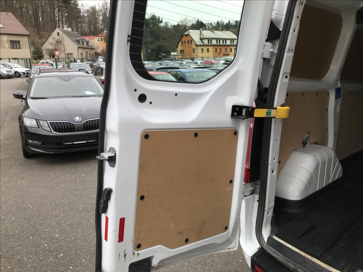 Ford Transit Custom Skříň 2,0 l 79 kw