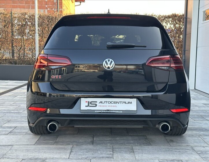 Volkswagen Golf Hatchback 2,0 l 180 kw