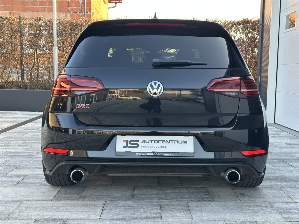 Volkswagen Golf Hatchback 2,0 l 180 kw