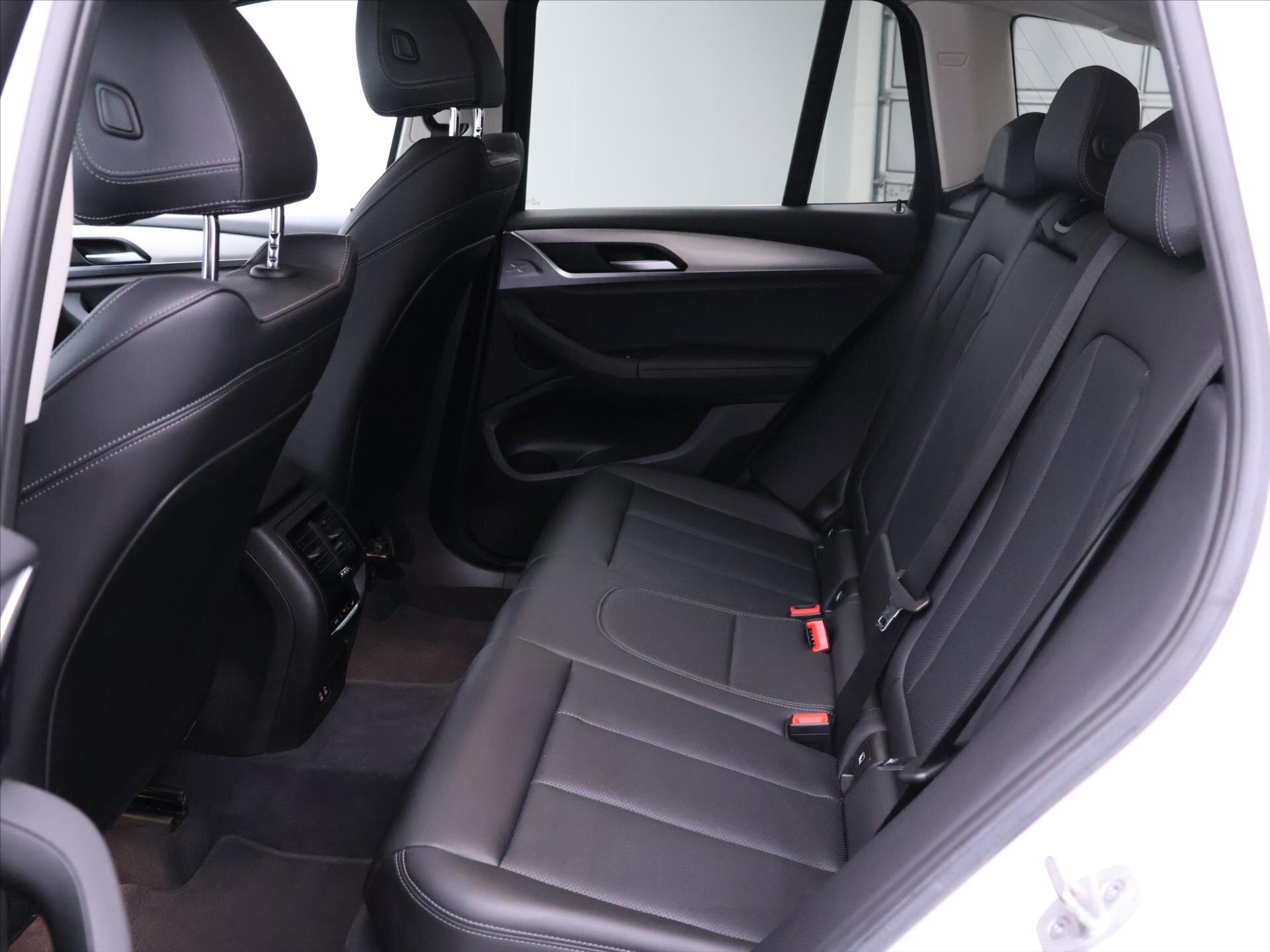 BMW X3 SUV / Terénní 2,0 l 140 kw