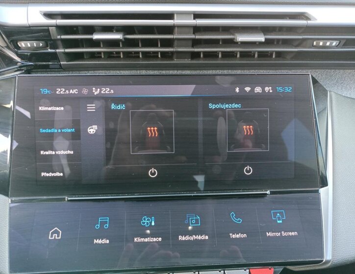 Peugeot 308 Hatchback 1,6 l 110 kw