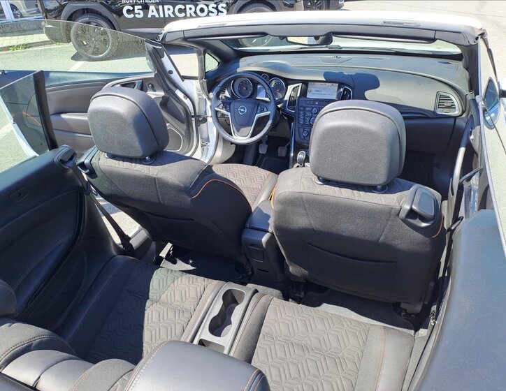 Opel Cascada Kabriolet 2,0 l 121 kw