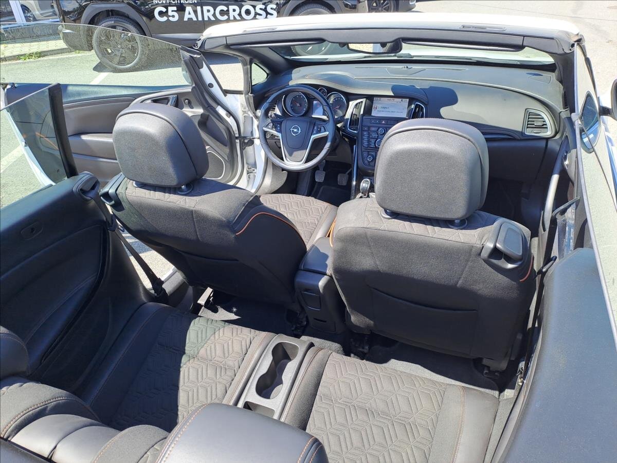 Opel Cascada Kabriolet 2,0 l 121 kw