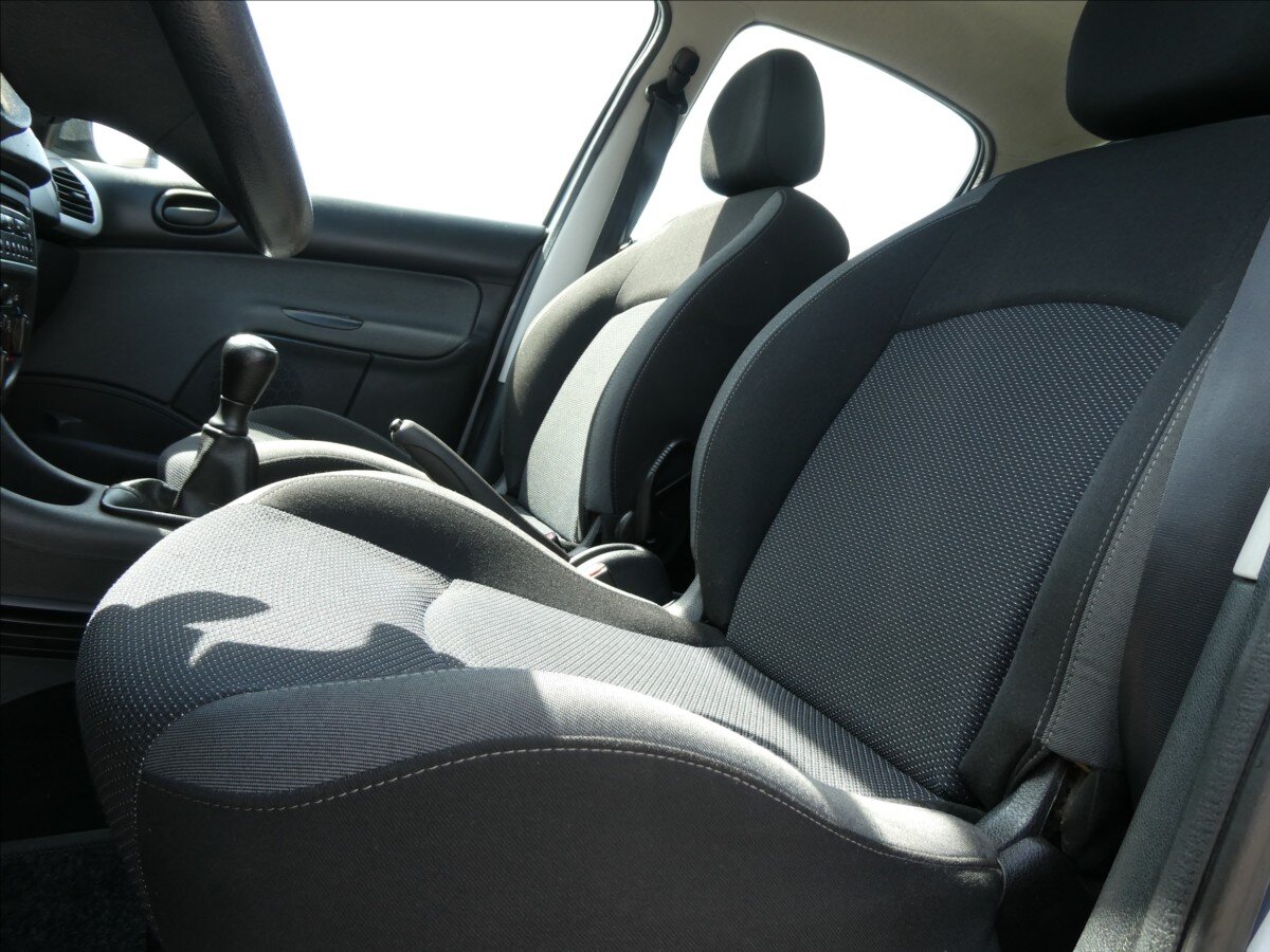 Peugeot 206 Hatchback 1,4 l 54 kw