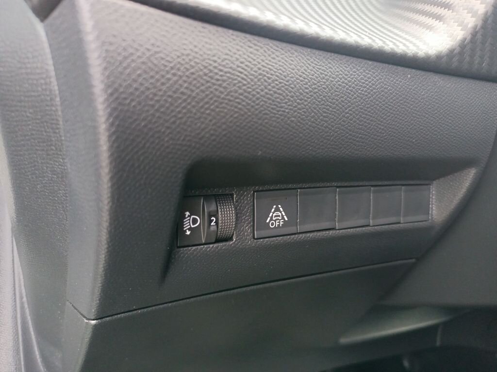 Peugeot 208 Hatchback 1,2 l 55 kw