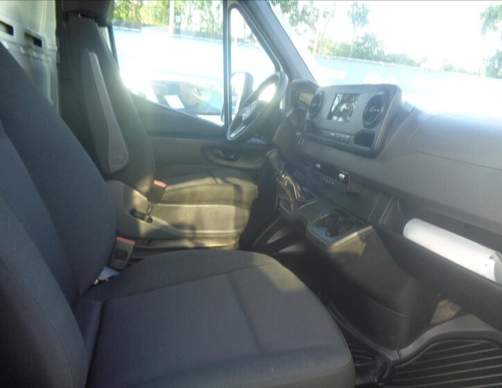 Mercedes-Benz Sprinter Skříň 2,1 l 120 kw