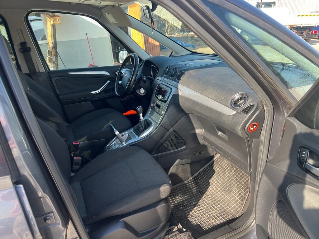 Ford Galaxy MPV 2,0 l 103 kw