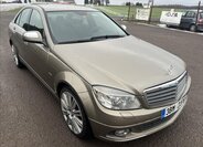 Mercedes-Benz Třídy C Sedan / Limuzína 3,0 l 170 kw