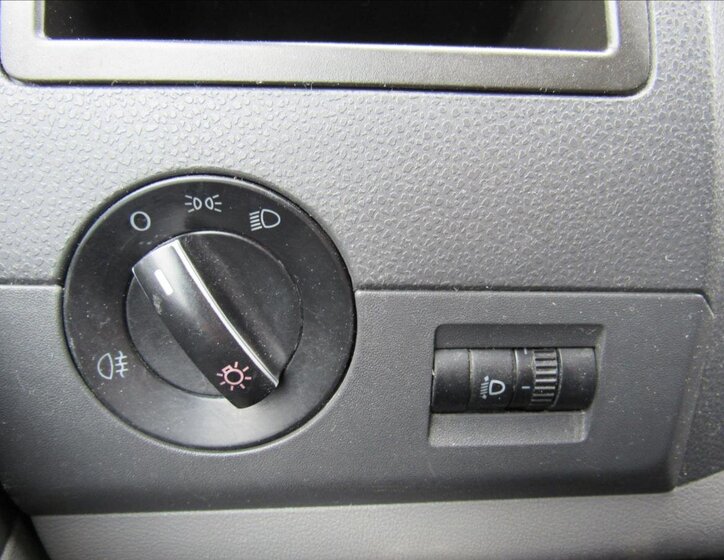 Volkswagen Transporter Skříň 1,9 l 62 kw