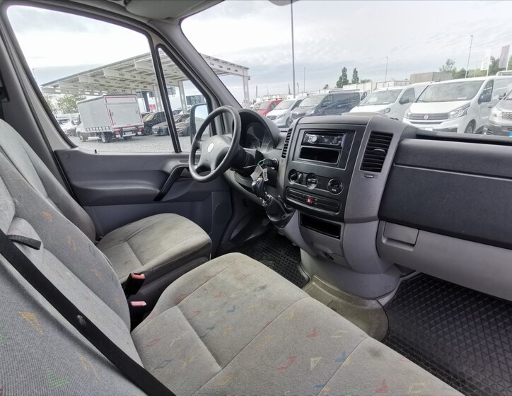 Volkswagen Crafter 8