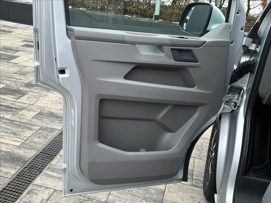 Volkswagen Transporter Kombi 2,0 l 110 kw