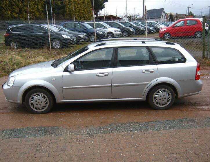 Chevrolet Lacetti 3