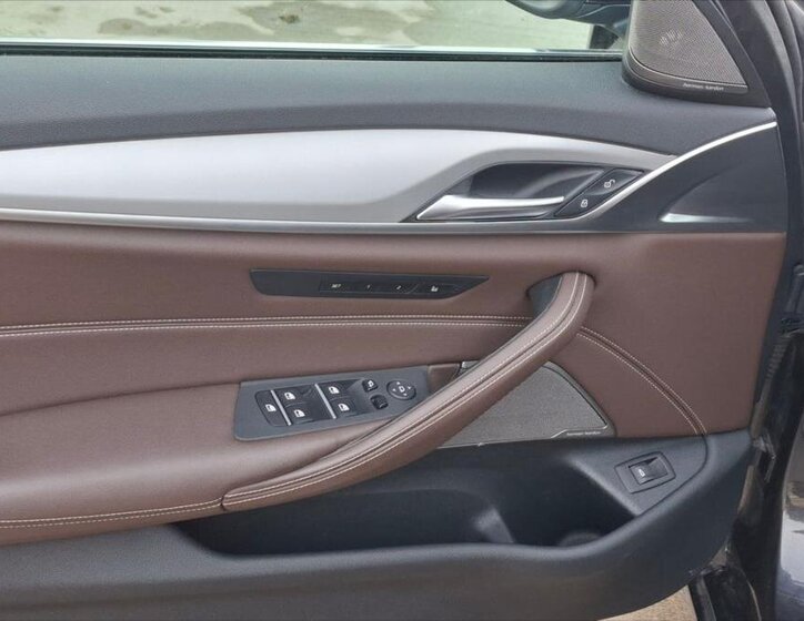 BMW Řada 5 Kombi 2,0 l 140 kw