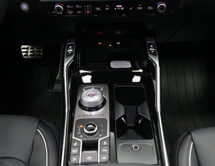 KIA Sorento SUV / Terénní 2,2 l 142 kw