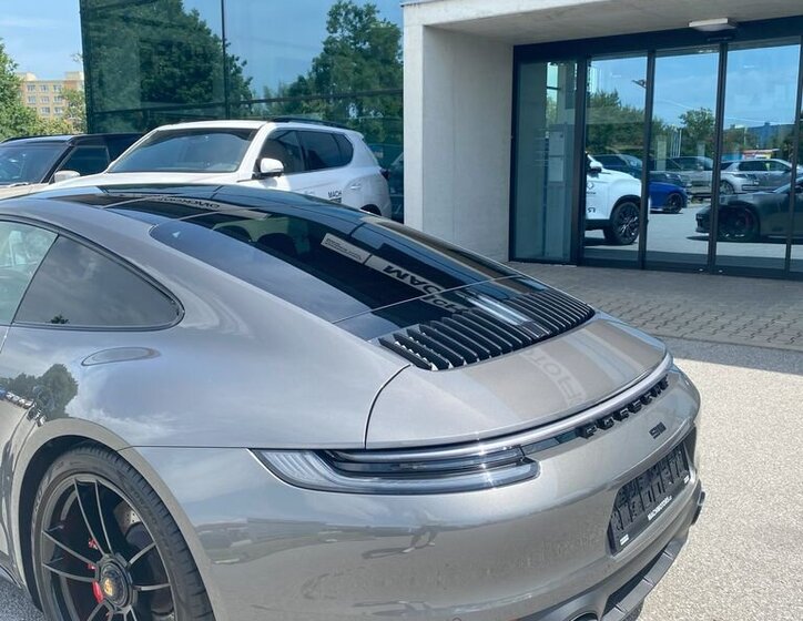 Porsche 911 Kupé 3,0 l 353 kw