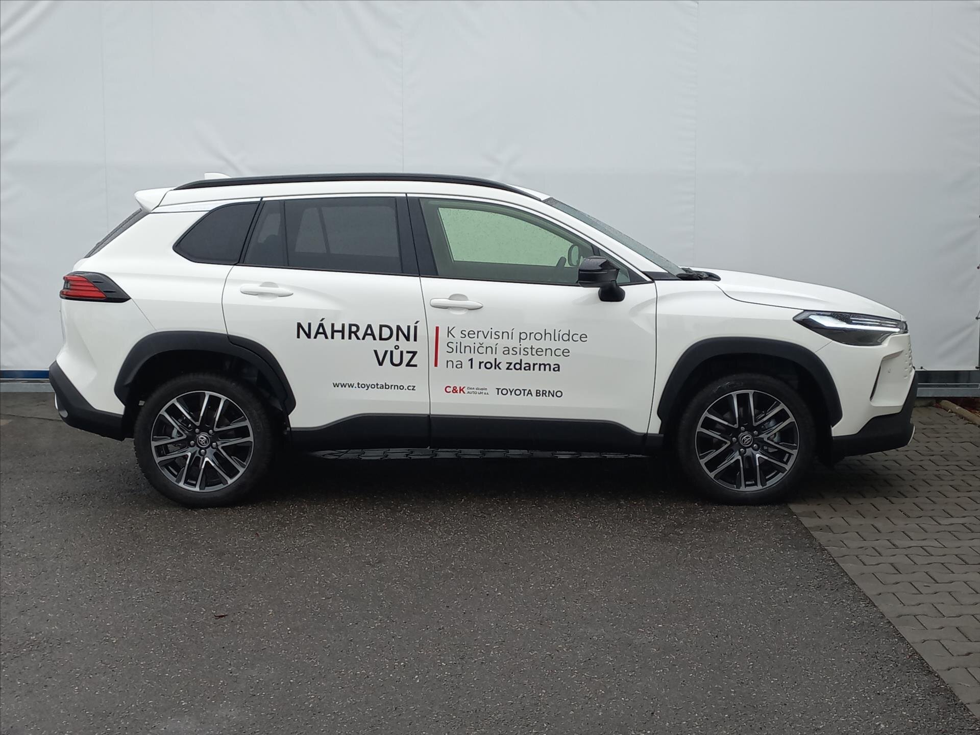 Toyota Corolla Cross CUV / Crossover 1,8 l 72 kw