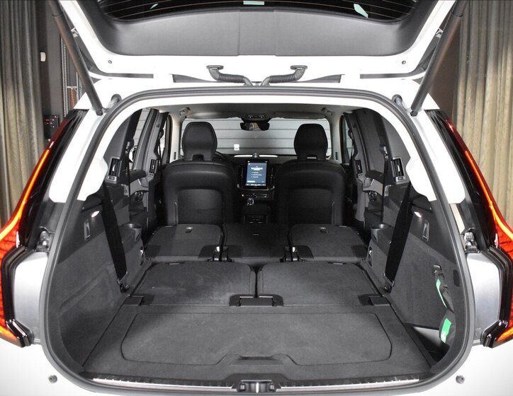 Volvo XC90 27