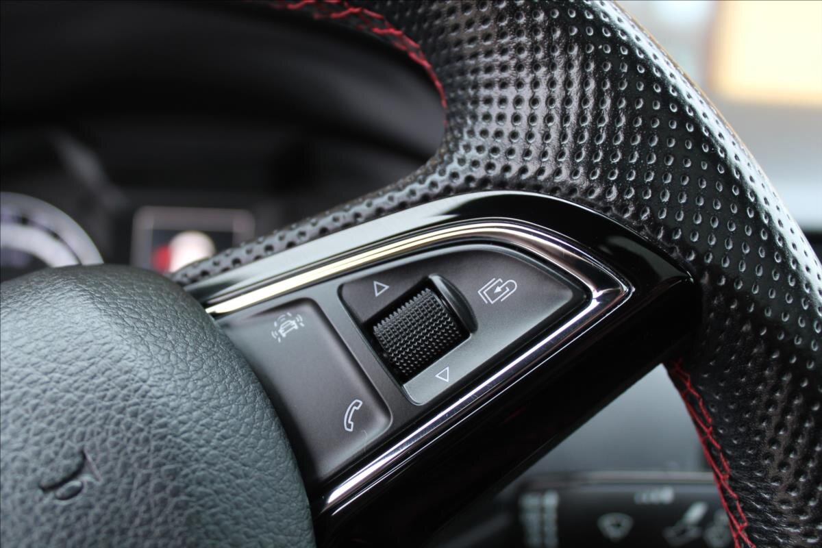 Škoda Octavia Liftback 2,0 l 135 kw