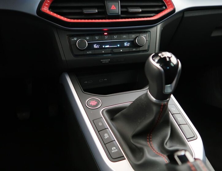 Seat Arona SUV / Terénní 999,0 85 kw