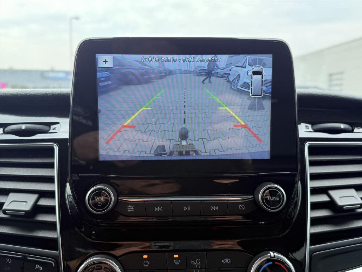 Ford Tourneo Custom MPV 2,0 l 125 kw