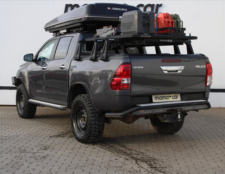 Toyota Hilux Pick-up 2,4 l 110 kw