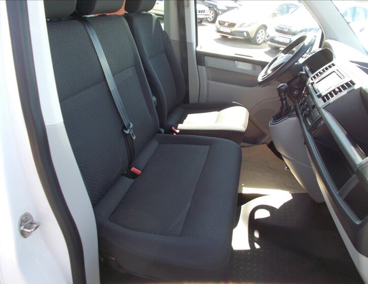Volkswagen Caravelle MPV 2,0 l 110 kw
