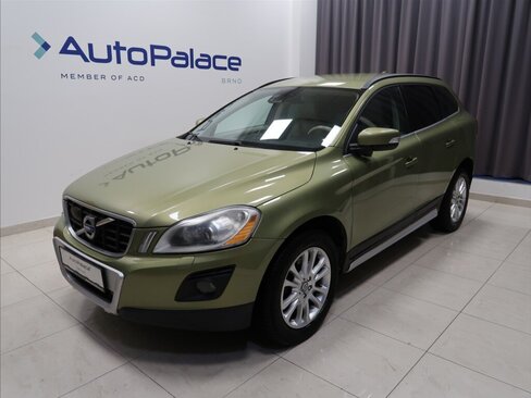 Volvo XC60 SUV 2,4 l 120 kw