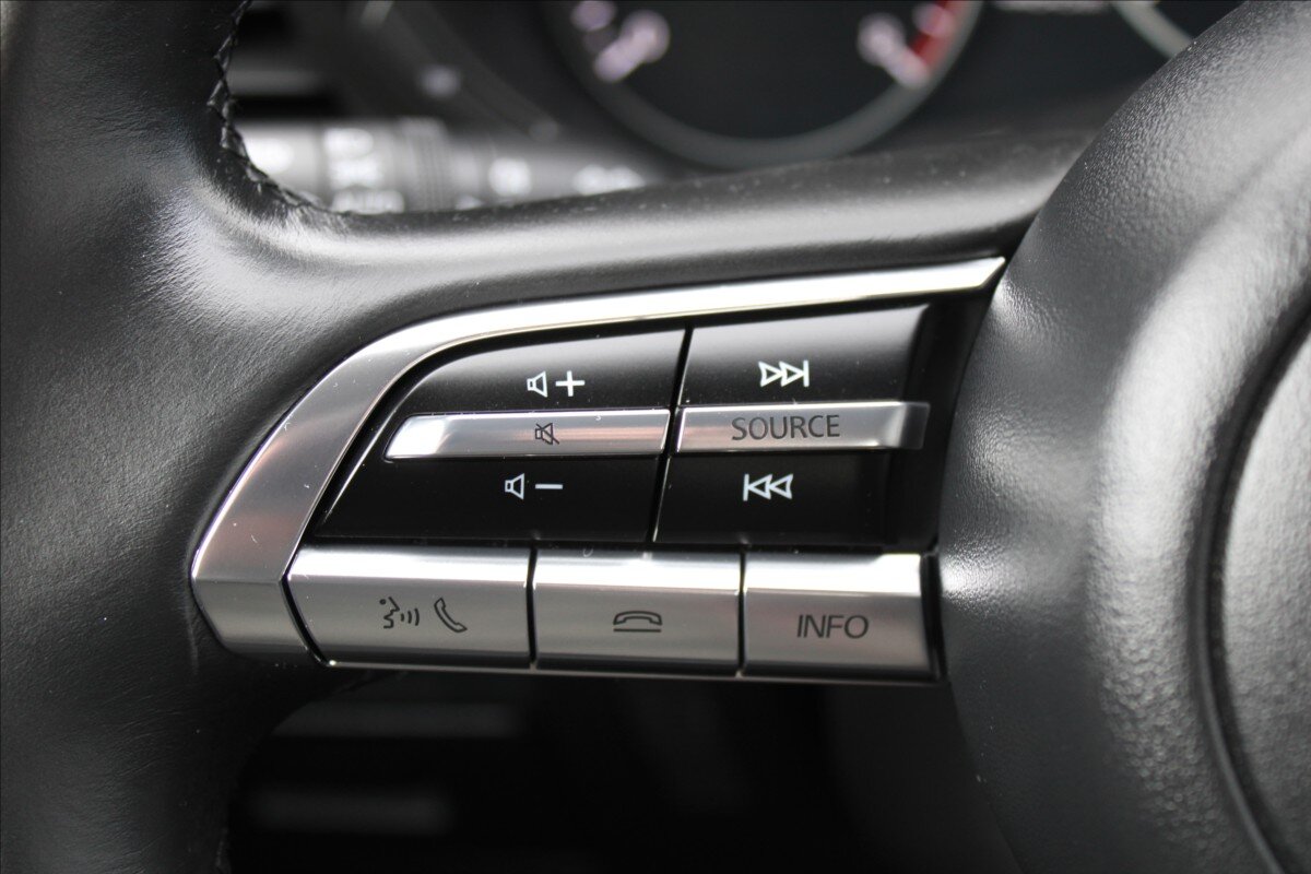 Mazda 3 Sedan / Limuzína 2,0 l 90 kw