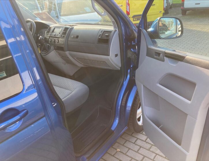 Volkswagen Caravelle Ostatní 2,0 l 103 kw