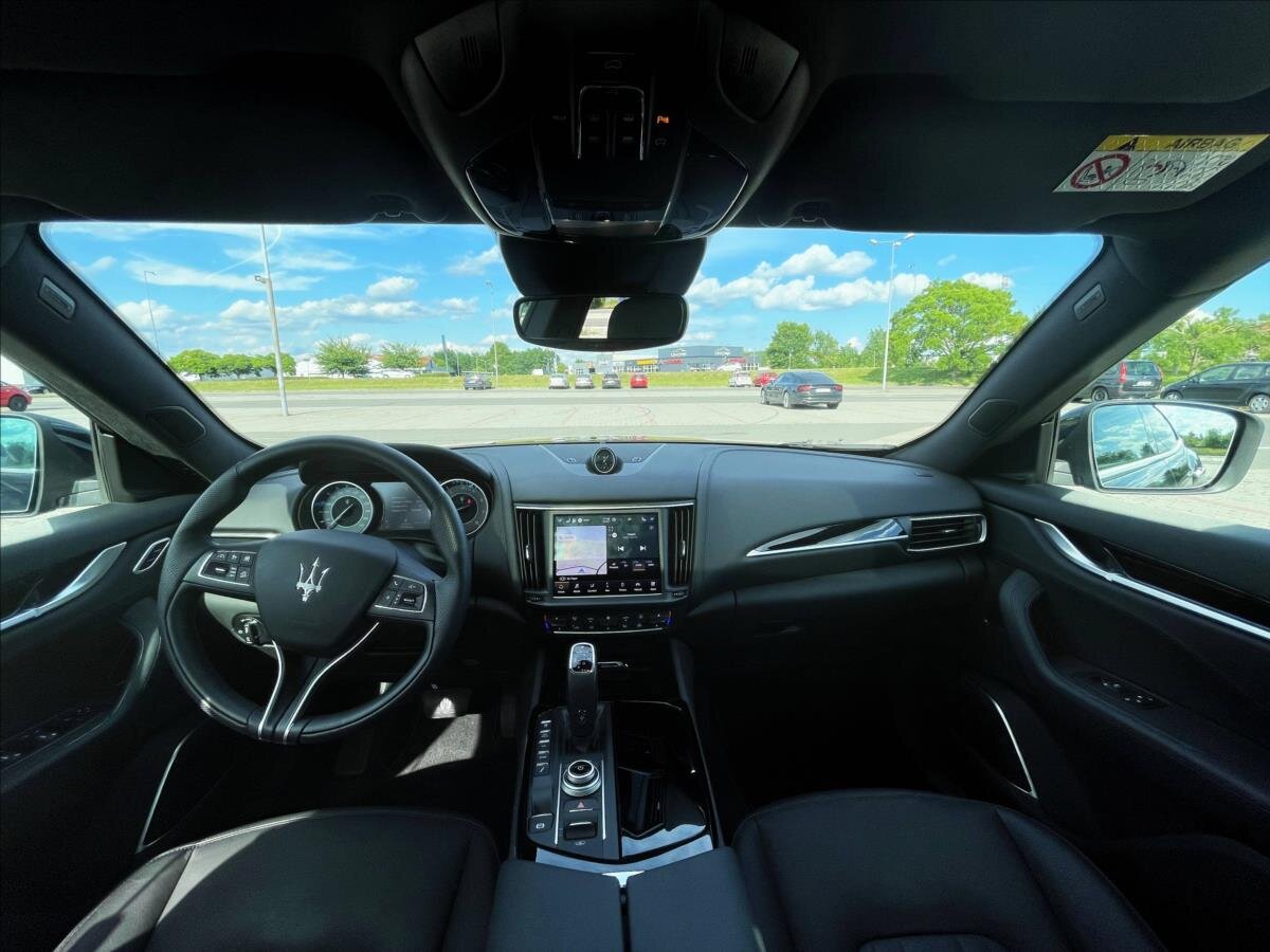 Maserati Levante SUV 3,0 l 257 kw