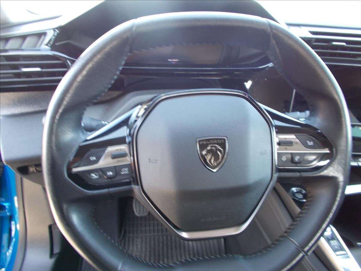 Peugeot 308 Hatchback 1,5 l 96 kw